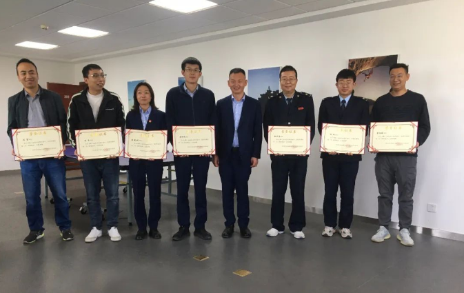 市產(chǎn)投集團團委舉辦“慶五一、迎五四”球類(lèi)聯(lián)誼比賽(圖3)